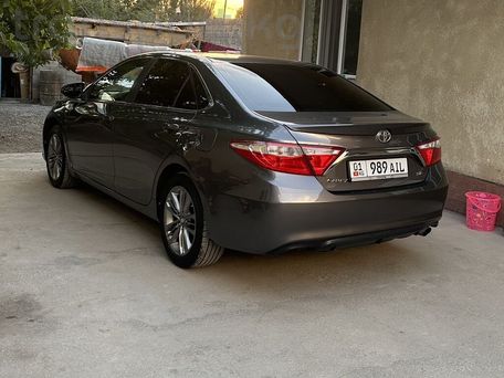 Toyota Camry, 2017 — 照片 2