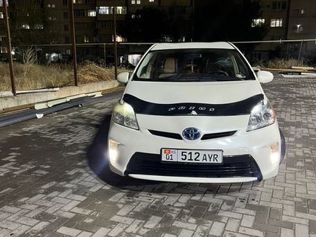 Toyota Prius, 2012 — фото 1