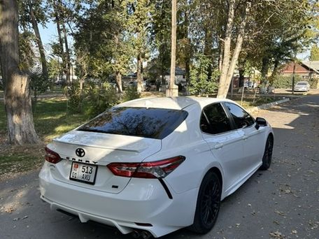 Toyota Camry, 2020 — 照片 5