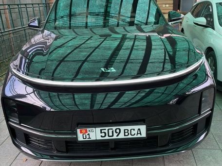 Li Auto (Lixiang) L9, 2023 — 照片 1