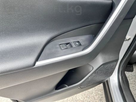 Toyota RAV4, 2020 — сүрөт 6
