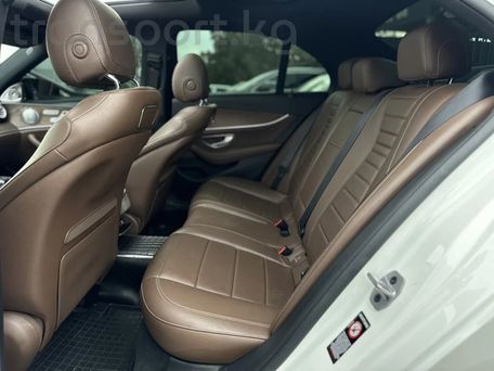 Mercedes-Benz E-Класс, 2018 — фото 4