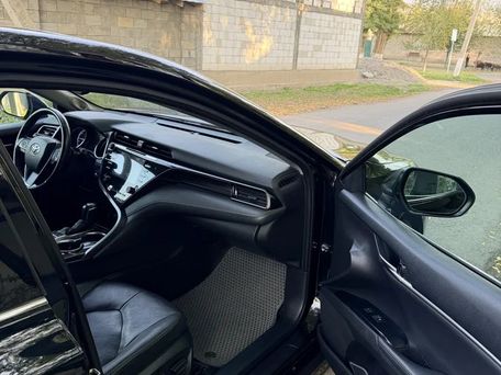 Toyota Camry, 2020 — 照片 5