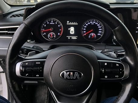 Kia K5, 2021 — photo 13