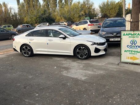 Kia K5, 2022
