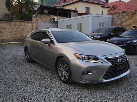 Lexus ES, 2016 — photo 1
