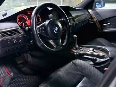 BMW 5 Series, 2004 — photo 5