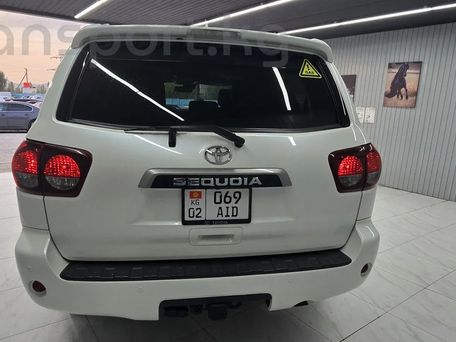 Toyota Sequoia, 2021 — сүрөт 4