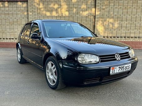 Volkswagen Golf, 2000