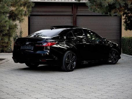 Toyota Camry, 2025 — 照片 3