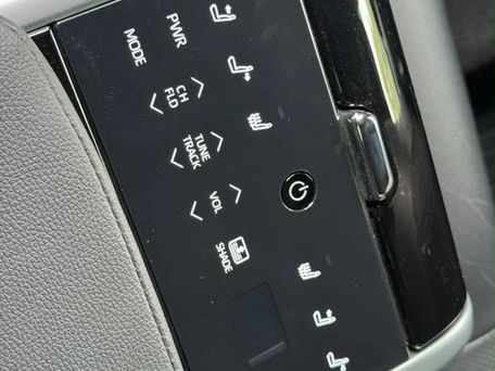 Toyota Camry, 2025 — фото 11