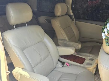 Toyota Estima, 2004 — 照片 5