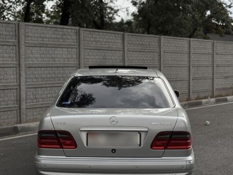 Mercedes-Benz E-Класс AMG, 2001 — фото 4
