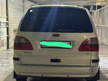 Ford Galaxy, 2000 — 照片 2