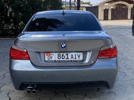 BMW 5 серии, 2009 — 照片 8