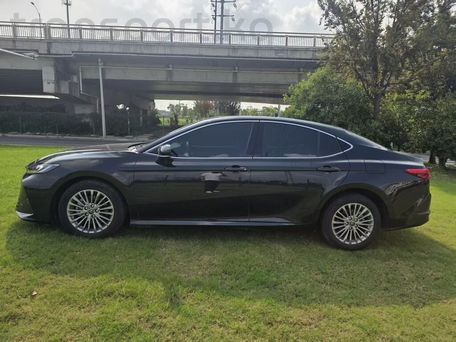 Toyota Camry, 2025 — photo 3