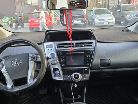 Toyota Prius, 2016 — фото 6