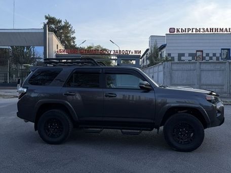 Toyota 4Runner, 2020 — photo 4