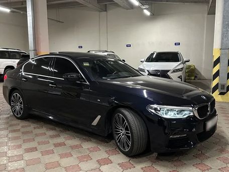 BMW 5 серии, 2018 — 照片 6