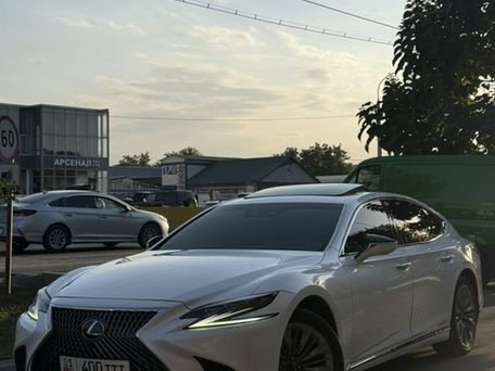 Lexus LS, 2018 — фото 1