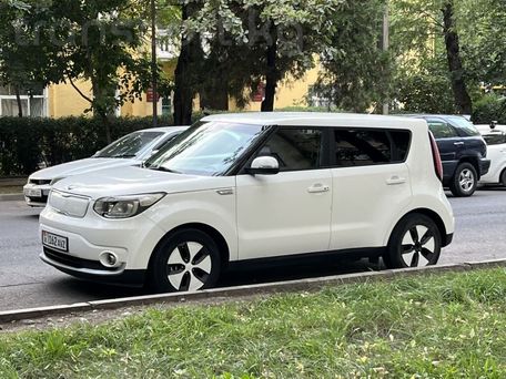 Kia Soul EV, 2018 — photo 2