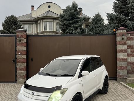Toyota Ist, 2004 — photo 1