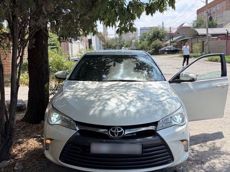 Toyota Camry, 2017