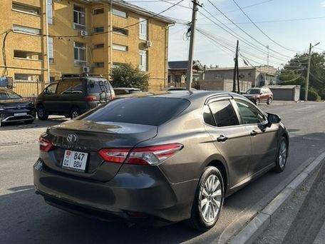 Toyota Camry, 2018 — фото 2