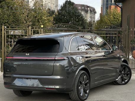 Li Auto (Lixiang) L7, 2023 — 照片 4