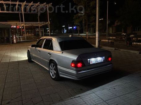 Mercedes-Benz W124, 1994 — сүрөт 8