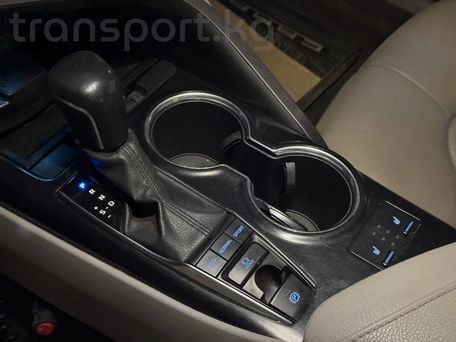 Toyota Camry, 2020 — фото 10