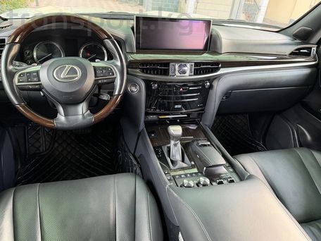 Lexus LX, 2019 — photo 7