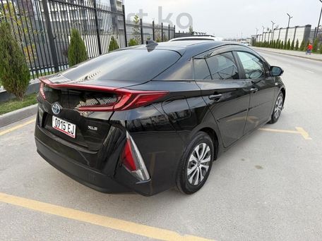 Toyota Prius, 2020 — фото 8