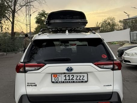 Toyota RAV4, 2019 — сүрөт 3