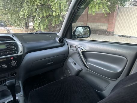Toyota RAV4, 2001 — фото 6