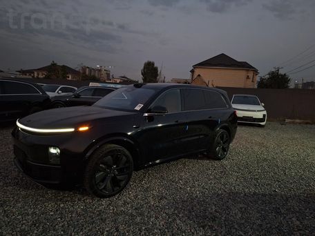 Li Auto (Lixiang) L9, 2023 — photo 1