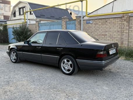 Mercedes-Benz W124, 1993 — сүрөт 4