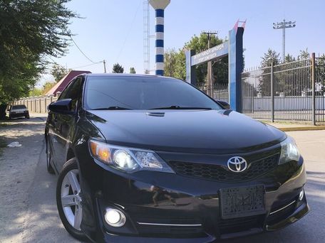Toyota Camry, 2013