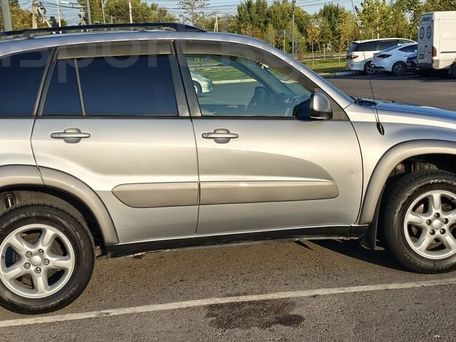 Toyota RAV4, 2001 — 照片 2