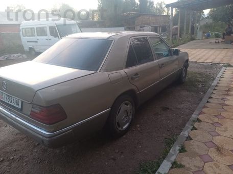Mercedes-Benz E-Класс, 1990 — 照片 4