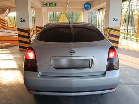 Nissan Primera, 2002 — 照片 2