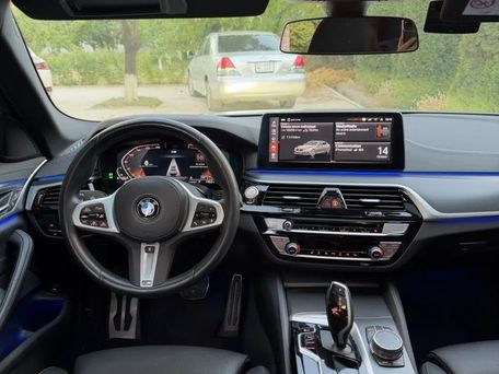 BMW 5 серии, 2022 — 照片 11