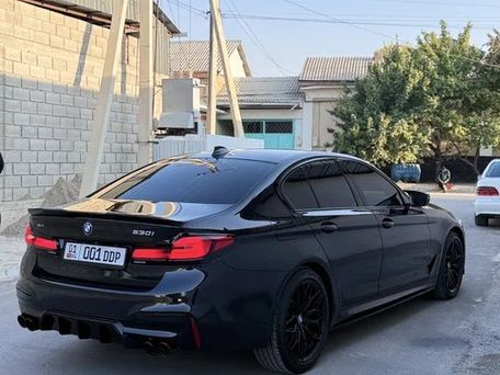 BMW 5 серии, 2021 — 照片 3