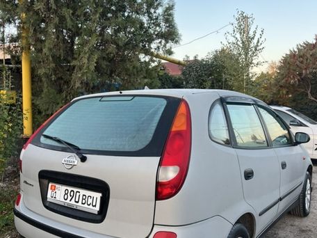 Nissan Almera Tino, 2000 — 照片 3