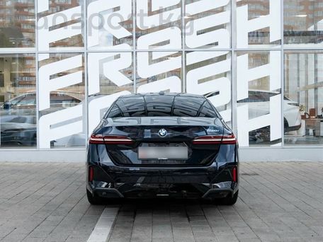 BMW 5 серии, 2024 — 照片 5