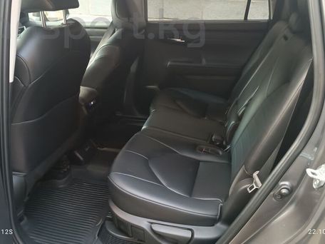 Toyota Highlander, 2023 — photo 6
