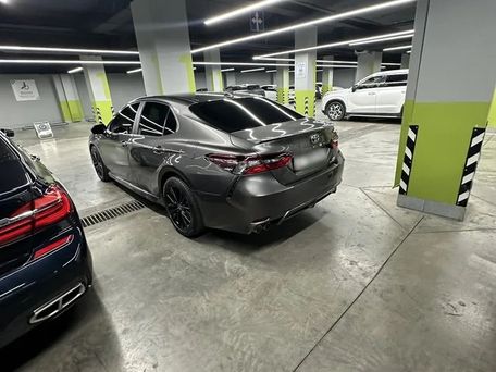 Toyota Camry, 2021 — 照片 6