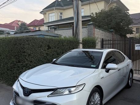 Toyota Camry, 2018 — сүрөт 2