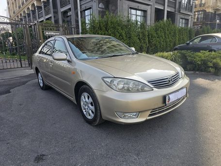 Toyota Camry, 2004 — фото 1