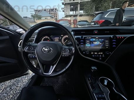 Toyota Camry, 2019 — 照片 8